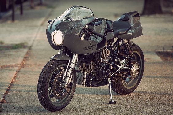 ‘01 Ducati MH900e Evoluzione |