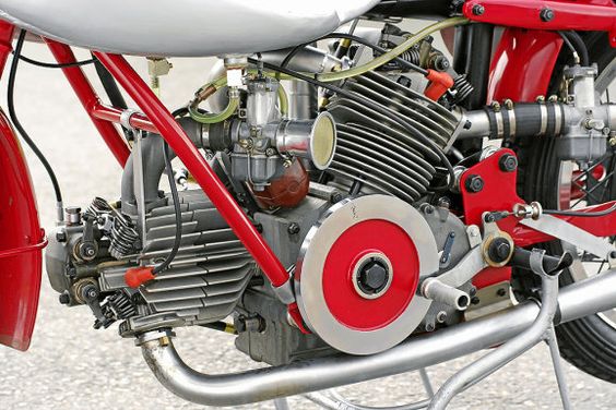 1951 MOTO GUZZI 500 BICILINDRICA GP | Sport: Moto Guzzi 500 Bicilindrica - Motorradtests - MOTORRAD