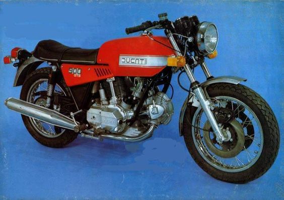 1973 Ducati 900 GTS Ducati 900 GTS Air cooled, four stroke, 90°“L”twin cylinder, SOHC, 2 valve per cylinder.