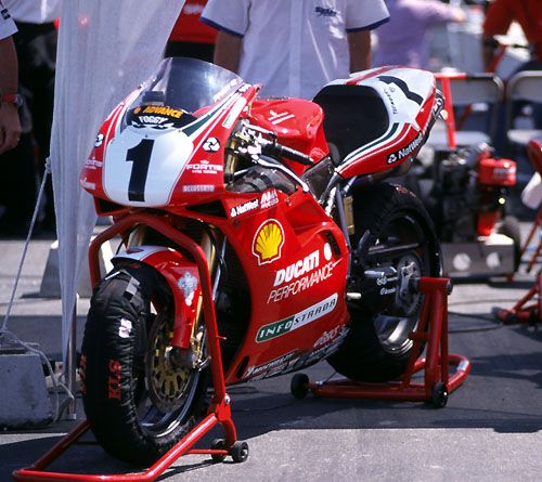 1995 Carl Fogarty's winning Superbike
