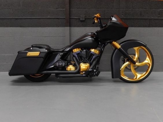 2013 Road Glide Custom | Motorcycle