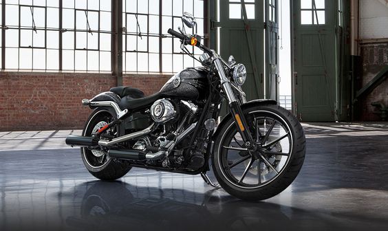 2014 Harley-Davidson® Softail® Breakout® Motorcycles Photos & Videos