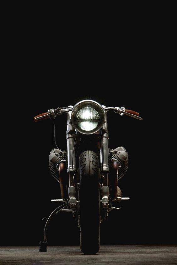 ’75 Moto Guzzi 850T