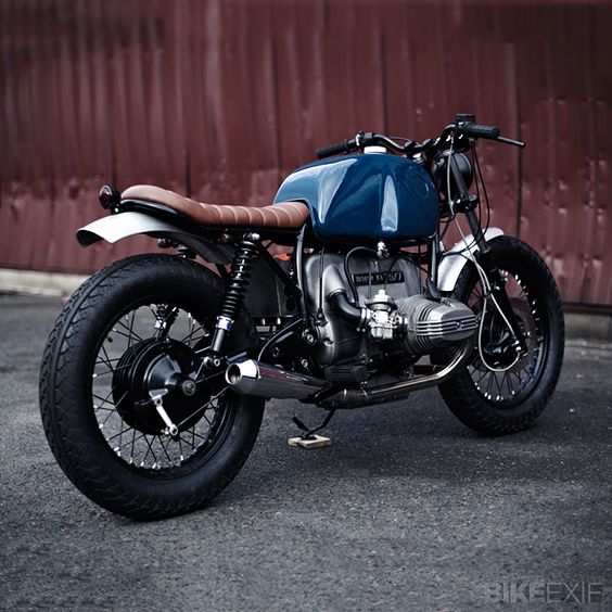 A super-clean BMW R75/7 from Paris-based Clutch Custom Motorcycles. Dig?