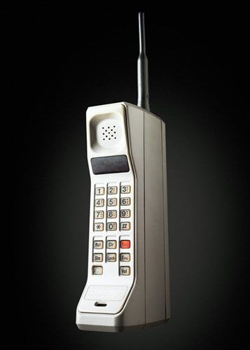 Analog Motorola DynaTAC 8000X Advanced Mobile Phone System mobile phone as of 1983