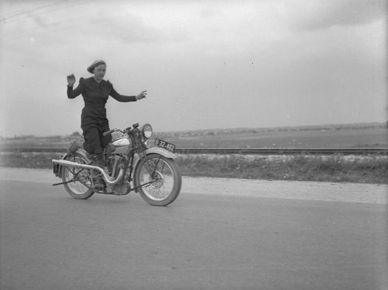 Anny Deim: the art of riding a Calthorpe ~ found photo woman on motorcycle jumpsuit sportswear vintage style 40s ?