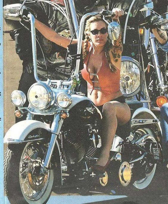 Ape Hangers on a Woman, Sweet!(  ---meet local bikers for riding buddies and relationship )