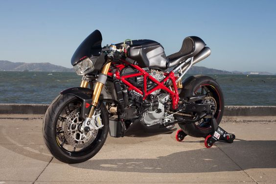 As a Cafe Racer Fan, you have got to love this story on a Ducati 749 Cafe Racer called 
