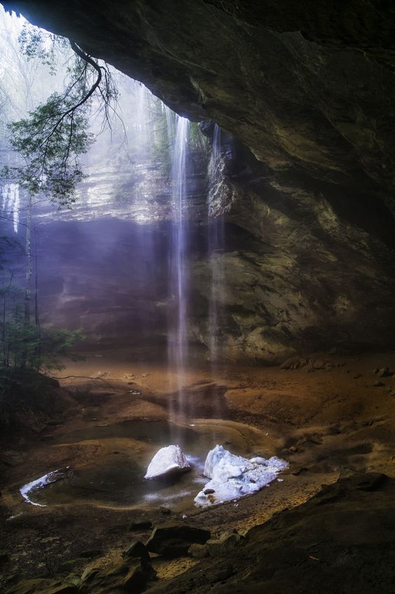 Ash Cave at Hocking Hills State Park - Ohio - USA