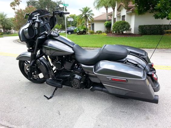 Beautiful Charcoal Grey & Blacked Out Street Glide