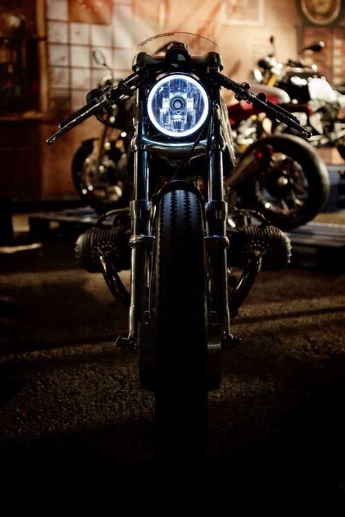 BMW Cafe Racer #motorcycles #caferacer #motos |