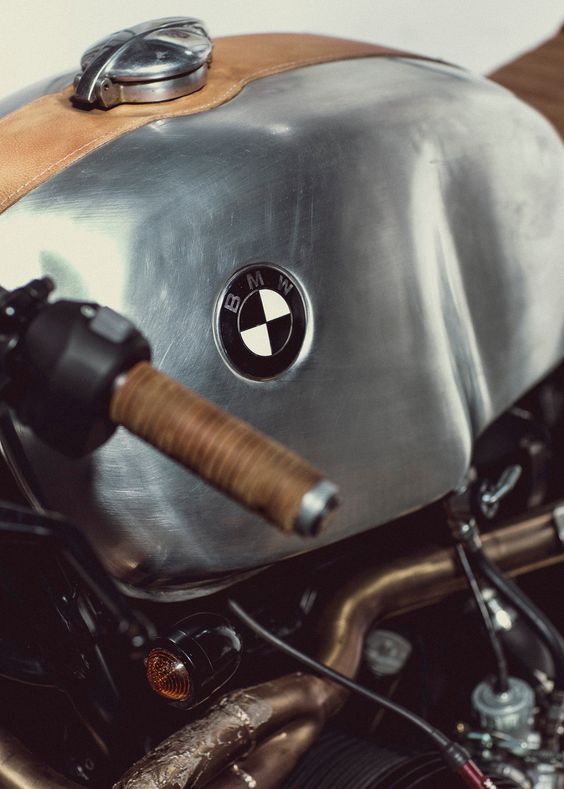 BMW with leather detail (photo by Laurent Nivalle) #motorcycle #motorbike