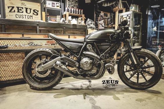 Custom Ducati cafe racer by ZEUS Custom