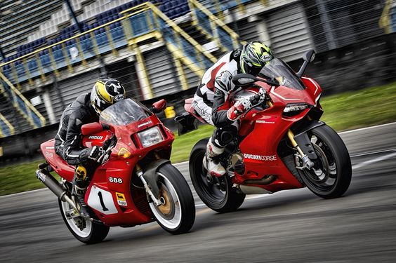 Ducati 888 SP4 vs Ducati 1199 Panigale R by Emma Balt on 500px