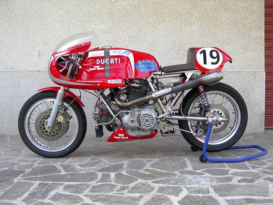 Ducati 900 Supersport Racebike. | Motorcycle Photo Of The Day