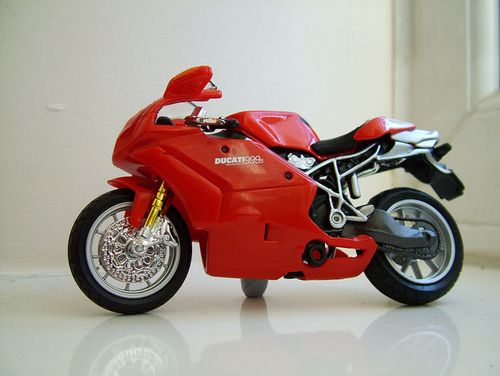 Ducati 999s Testrastratta by kenjonbro on Flickr.