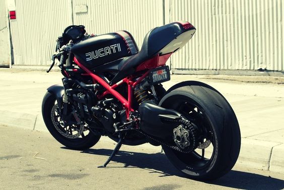 Ducati Demonico Veloce 1098 custom -