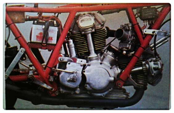 Ducati Hailwood tt 77
