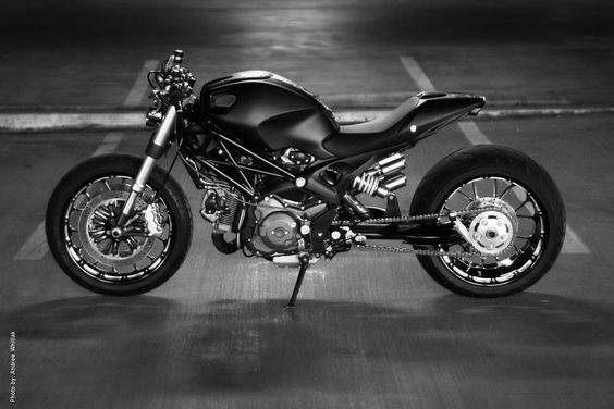 Ducati Monster 1100 Wayne Ransom - 
