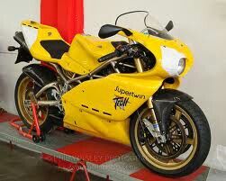 Ducati troll supertwin geel