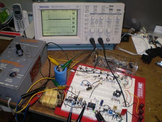 Electroschematics website with all kinds of electronics projects