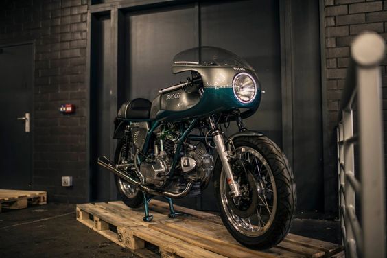 FLY LOW III - Photos by Zjerome Photography #motorcycles #caferacer #motos |