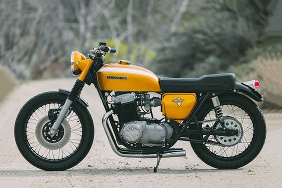 Gold Standard: this 1971 Honda CB750 resto-mod comes from Brandon Wurtz of Rawhide Cycles, Idaho.