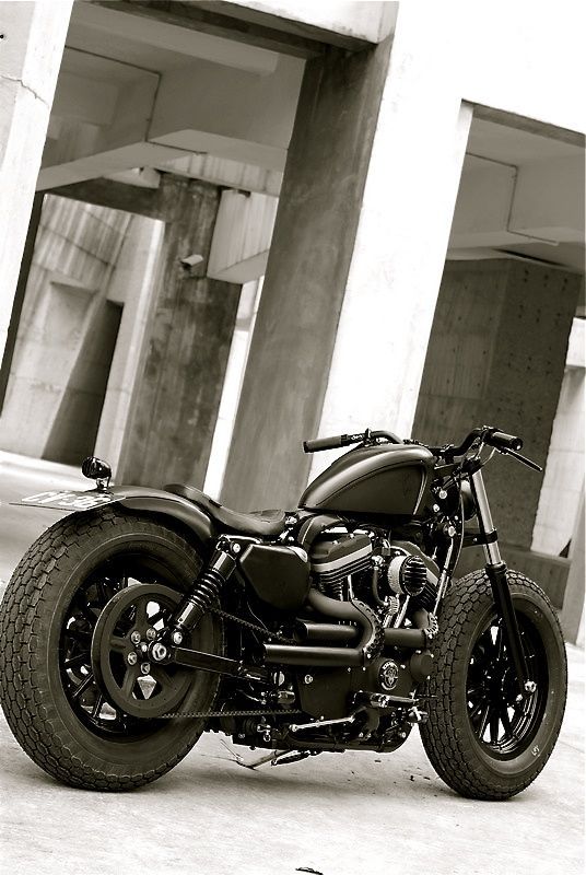 Harley Bobber with Fat Tyres
