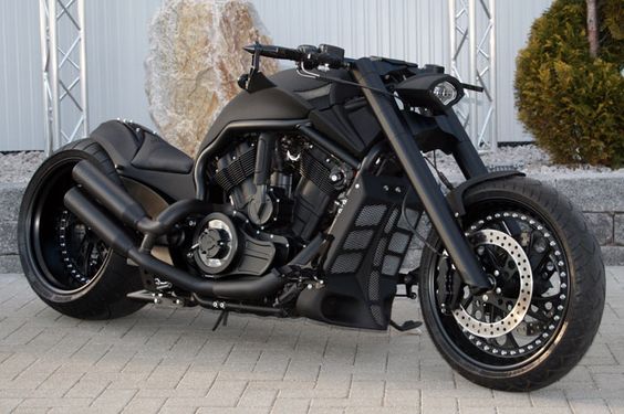 Harley Davidson V Rod.