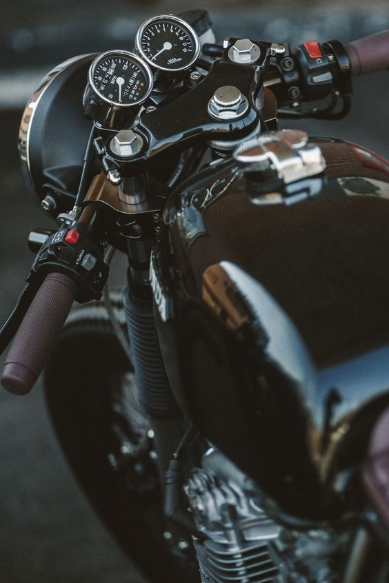 Honda CB Cafe Racer | © | AOI