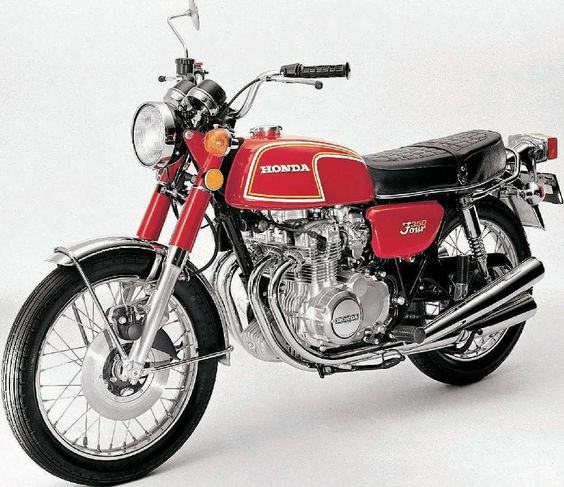 Honda CB350　　My first and foremost motorcycle   I wish I had this now.