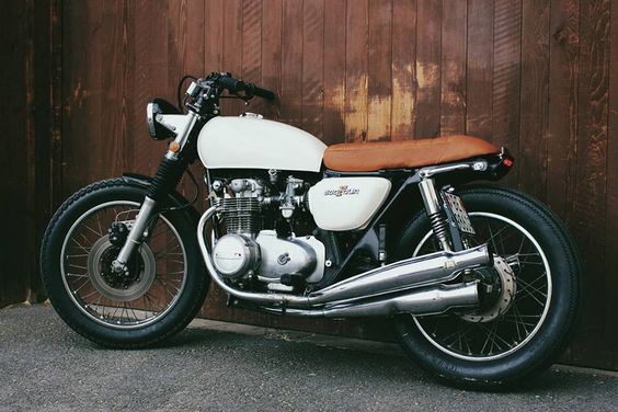Honda CB500 1972 Brat Style by Moto Incendio #motorcycles #bratstyle #motos | 