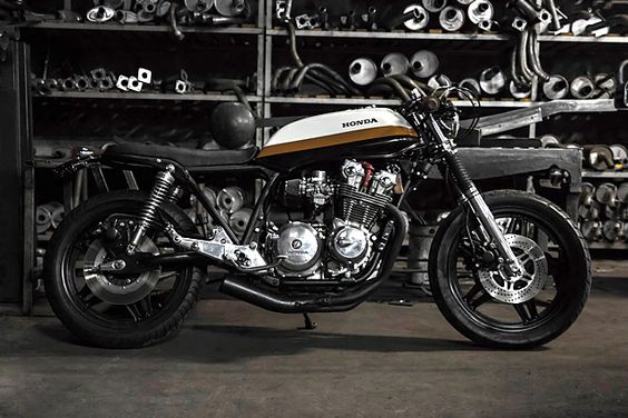 Honda CB900 Cafe Racer by Bullitt Garage #motorcycles #caferacer #motos |