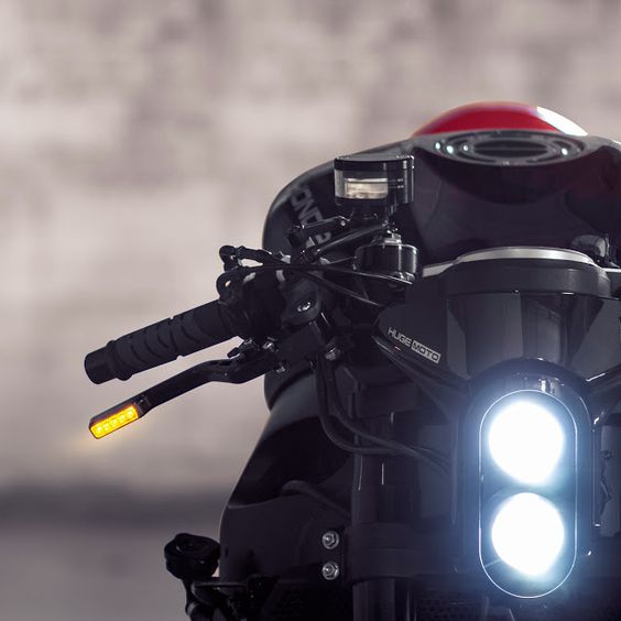 Honda CBR Cafe Racer Kit by Huge Moto #motorcycles #caferacer #motos | 