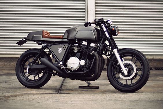 Honda CBX750 Cafe Racer by Kerkus Cycles #motorcycles #caferacer #motos |