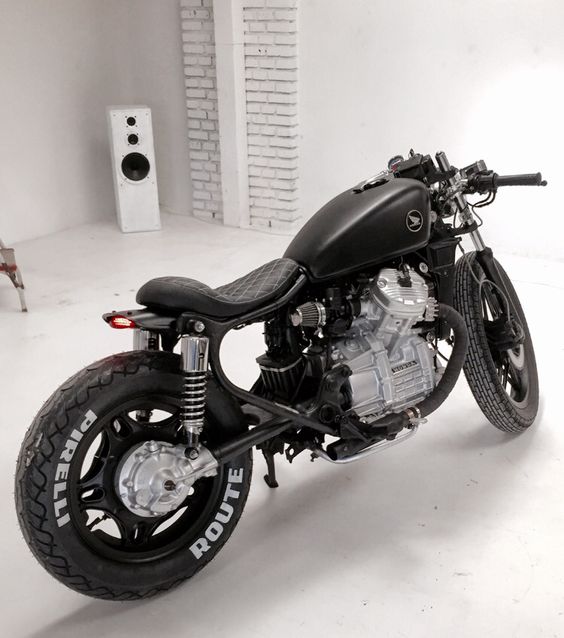 Honda CX500 Build by @Kristian Bech Relic Motorcycles #honda #cx500 #caferacer #blackedout #pirelli #brat