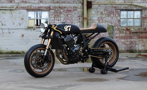 Love this Kawasaki Z750 cafe racer from Gunnar’s House of Customs.