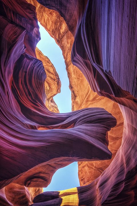 Lower Antelope Canyon. Amazing shot!