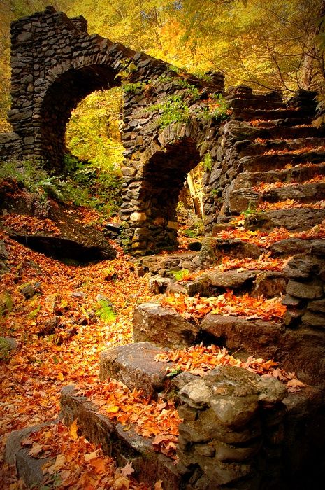 Madame Sherri’s Castle Ruins, New Hampshire - 14 Photos of “I walked on Paths of Crisp Autumn leaves”