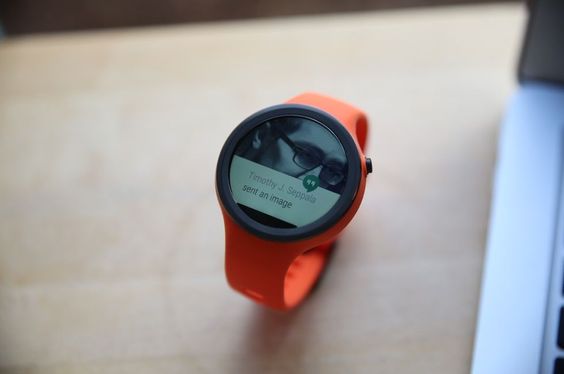 Moto 360 Sport review: Solid smartwatch, subpar workout tool. This is something I want.