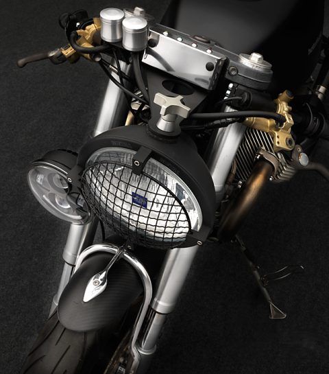 Moto Guzzi V11 Sport – Moto Studios