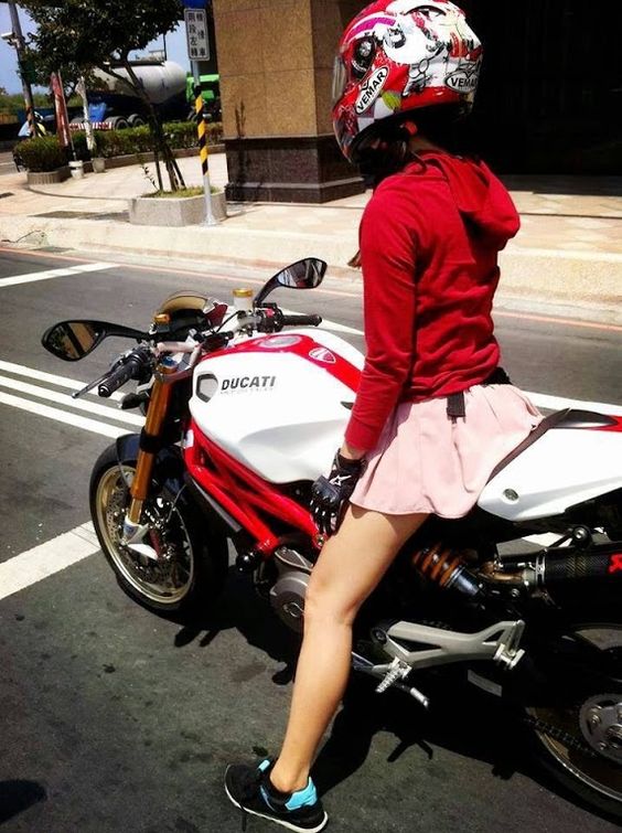 motorcyclegirl