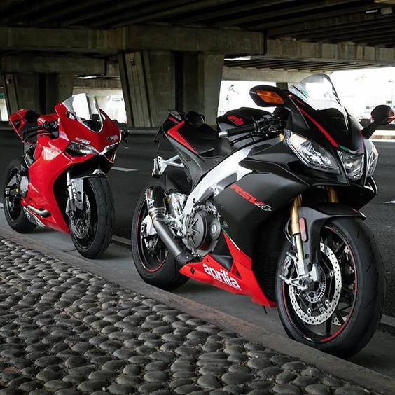 motorcycles-and-more:  Aprilia RSV4 & Ducati  -