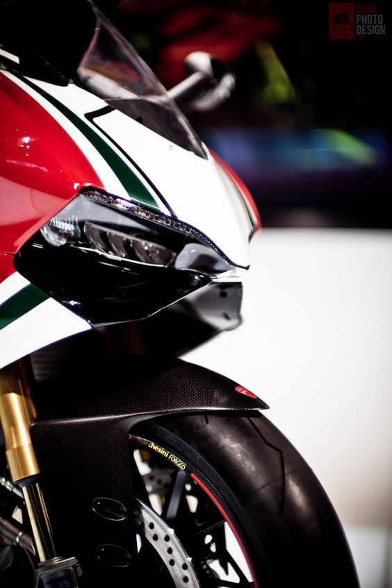 Motorcycles - Ducati 1199 -