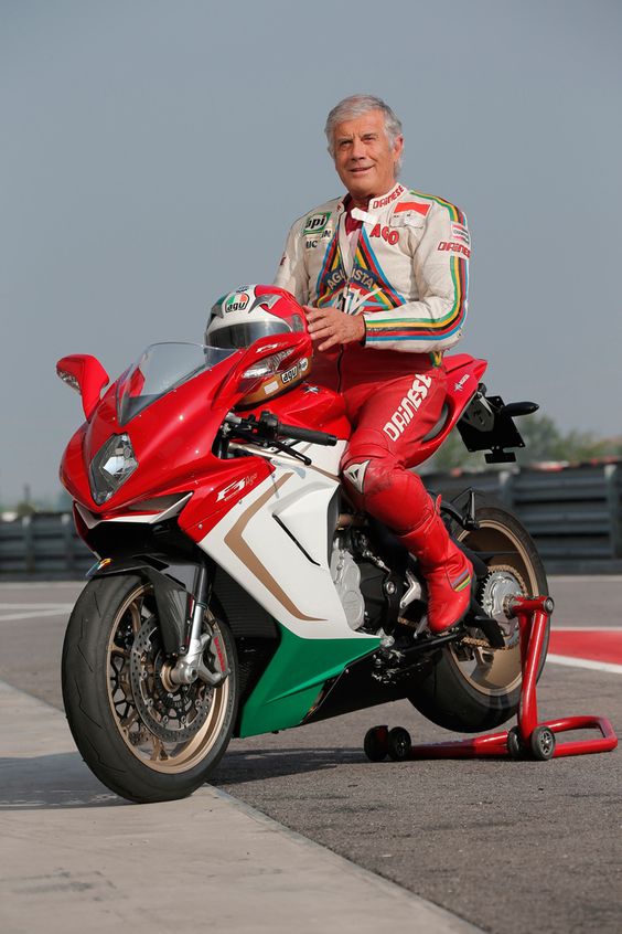 MV AGUSTA F3 800 Ago. Giacomo Agostini, 15 times World Champion.