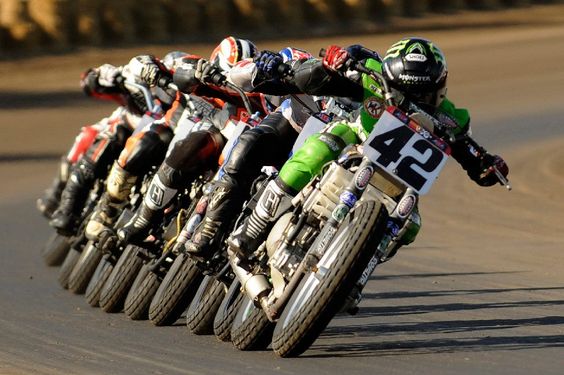 Now that is racing!!! Nothing like a flat track train!