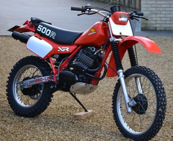 one of my first bdirt bikes: XR500 1982