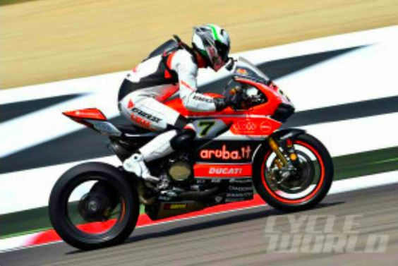 Racer Ride: , Racing Ducati Panigale Superbike