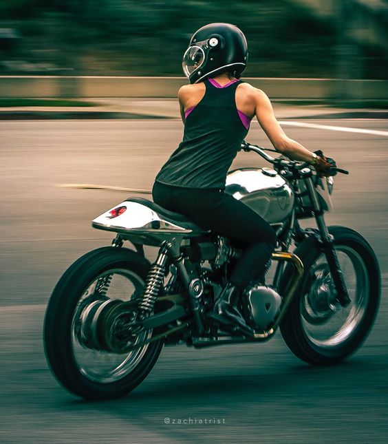 Real Motorcycle Women - zachiatrist