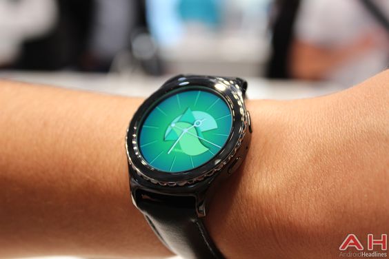 Samsung Gear S2 Classic Now Available for Pre-Order at Verizon #Android #CES2016 #Google